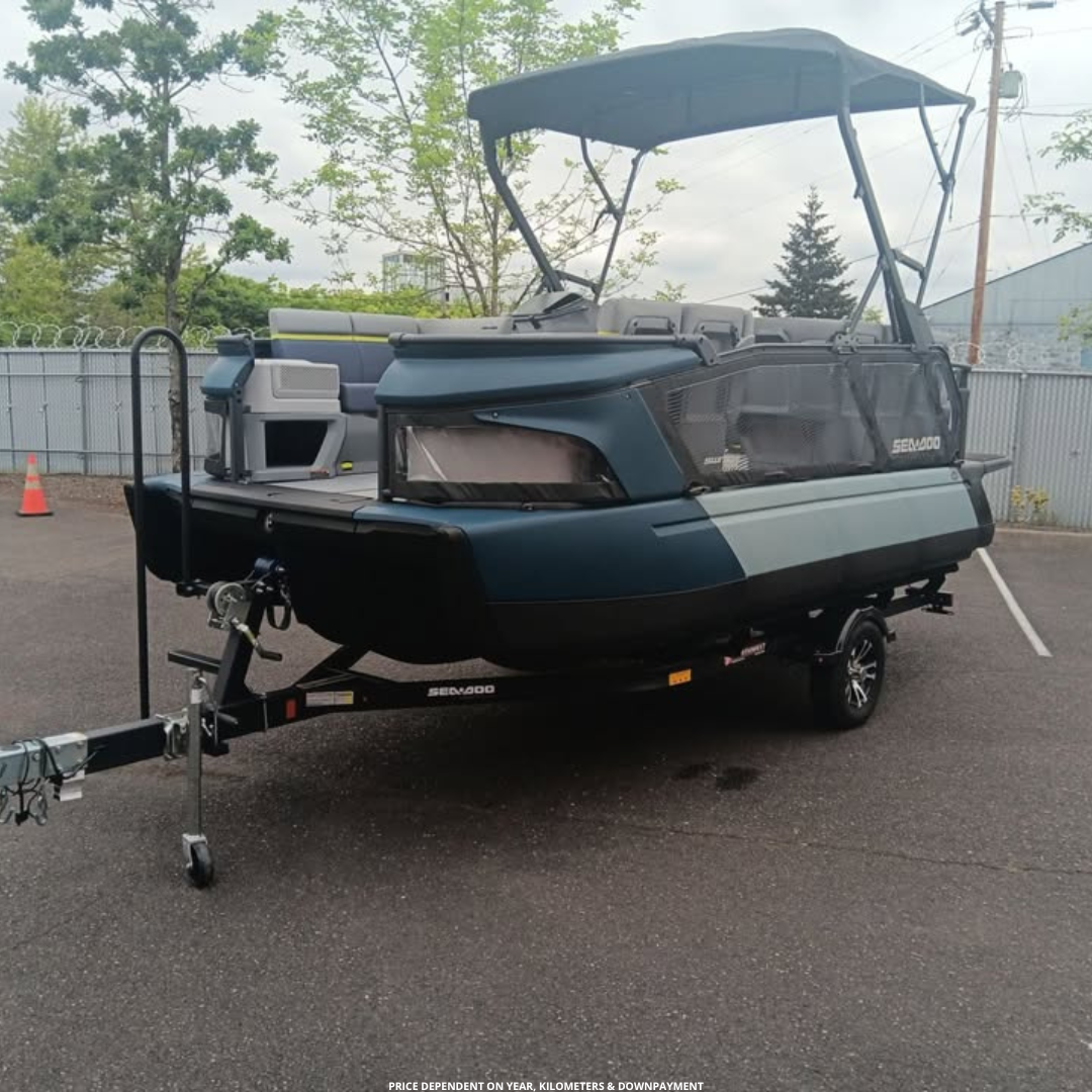 Boat Deal Canada Facebook ad