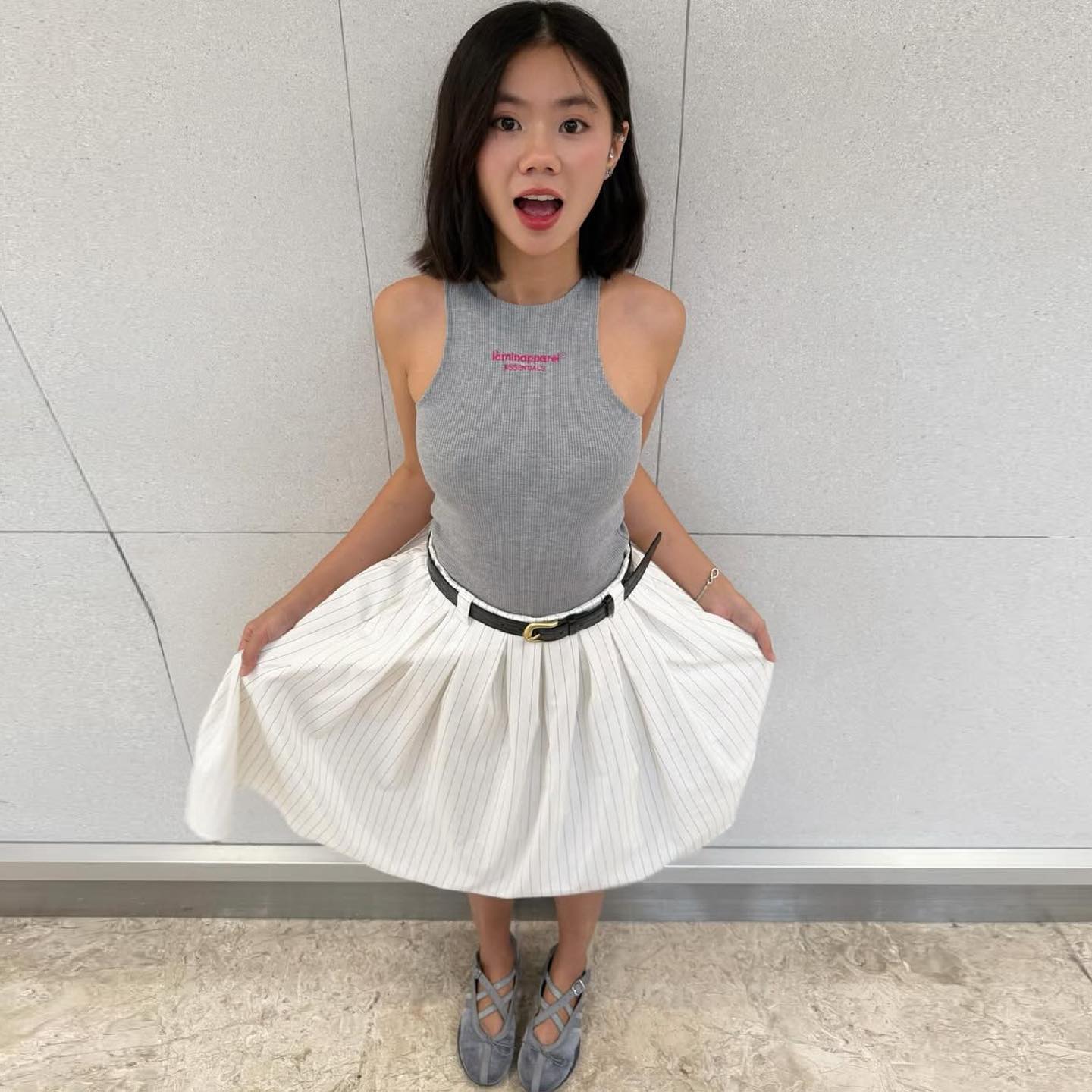 LÀMINAPPAREL Facebook ad: UNEVEN SHOULDER TANK TOP