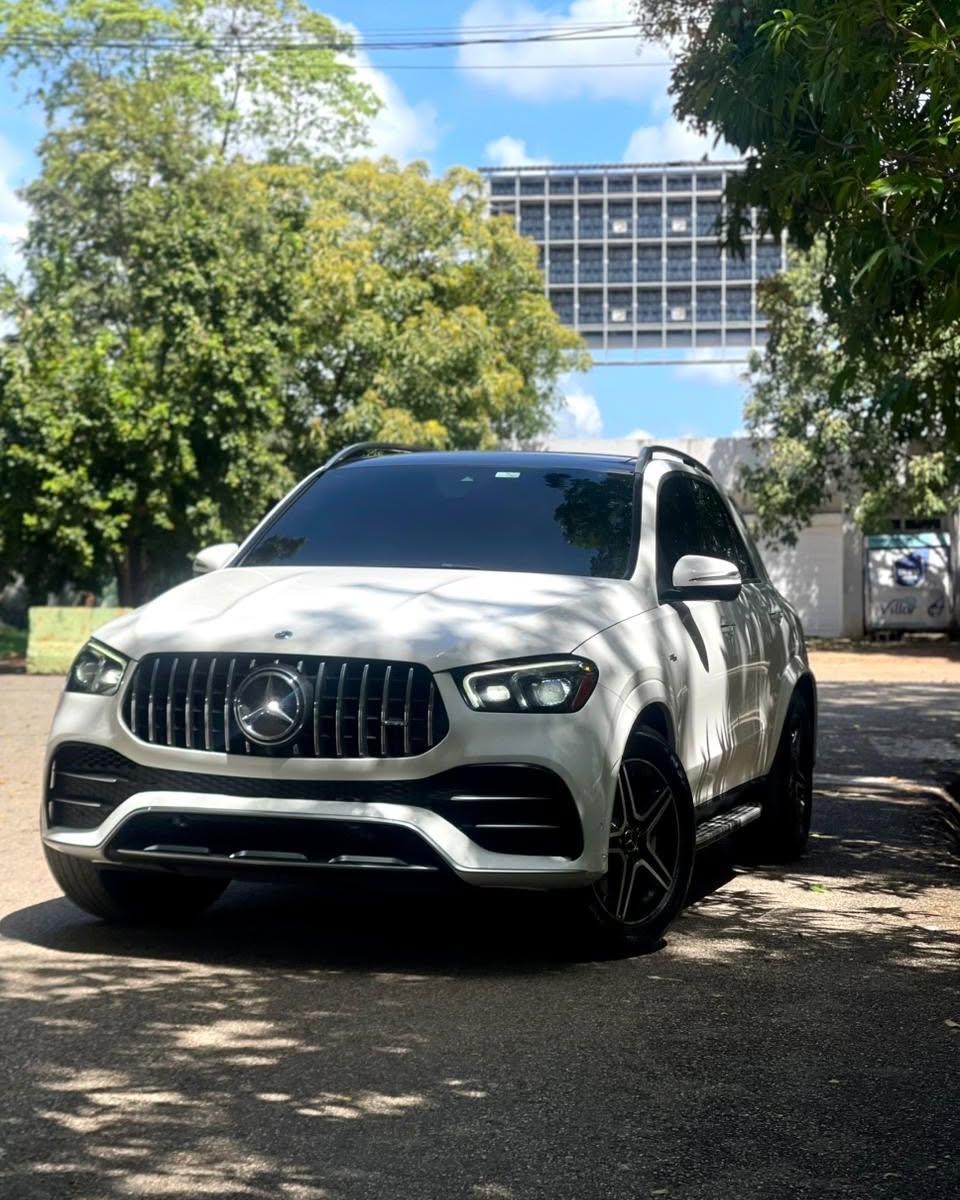 Surguesa Valera Facebook ad: 2023 Mercedes Benz GLE 53 AMG