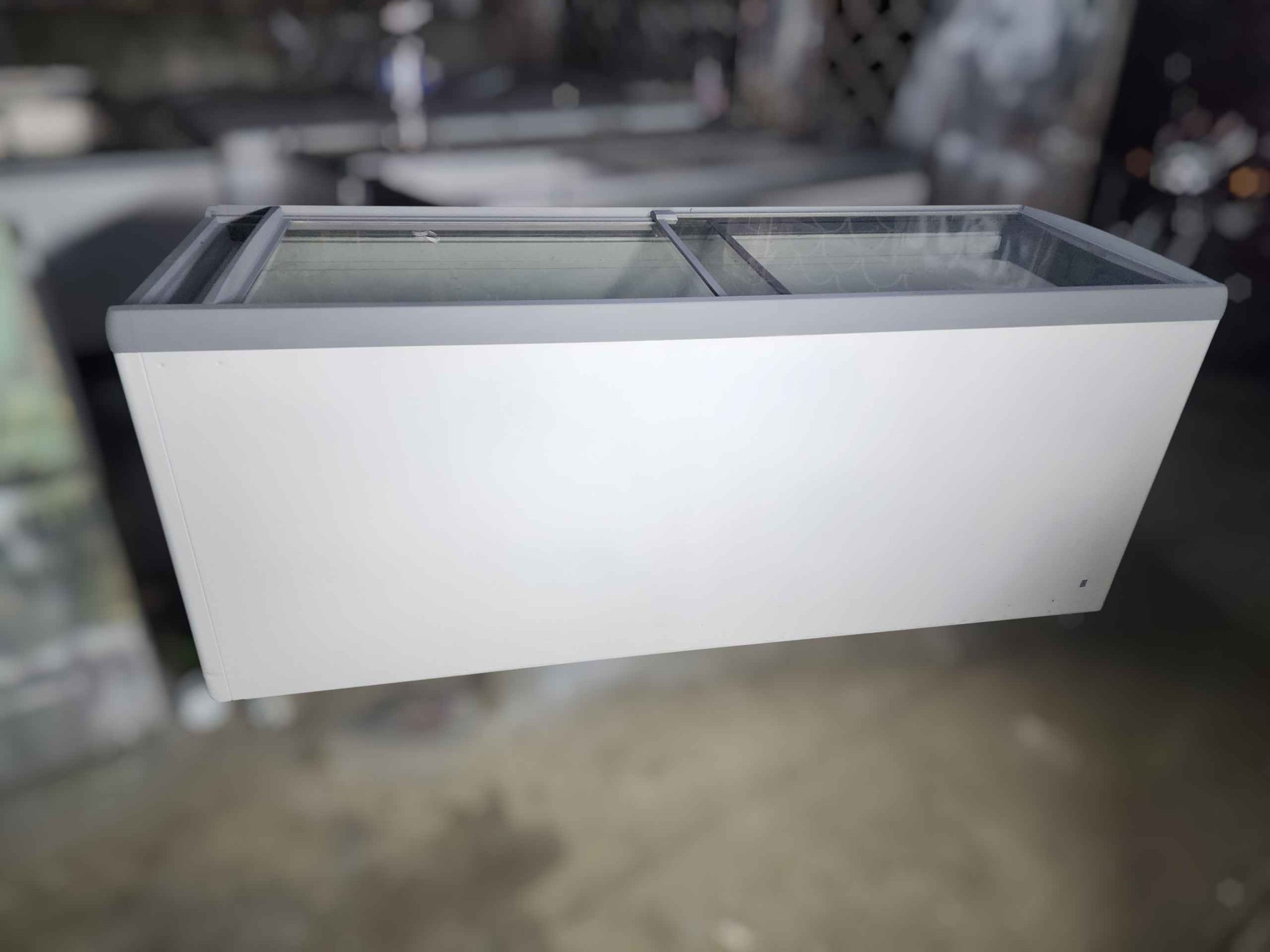 Mae Anevir Facebook ad: LIEBHERR CHEST FREEZER INVERTER