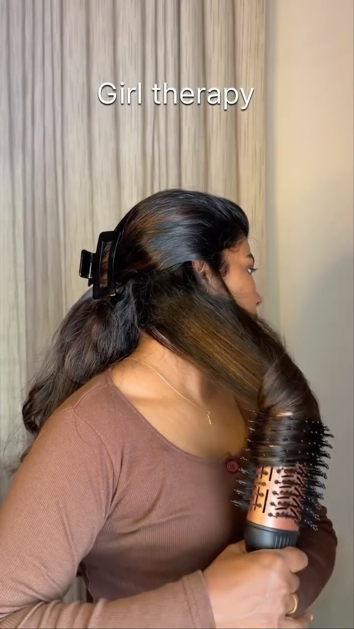 MakeMeebold Hair Styling Facebook ad: Girl therapy