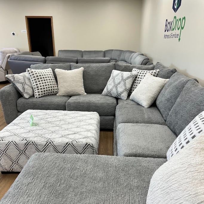 BoxDrop Cape Girardeau Facebook ad: Need something NEW?!