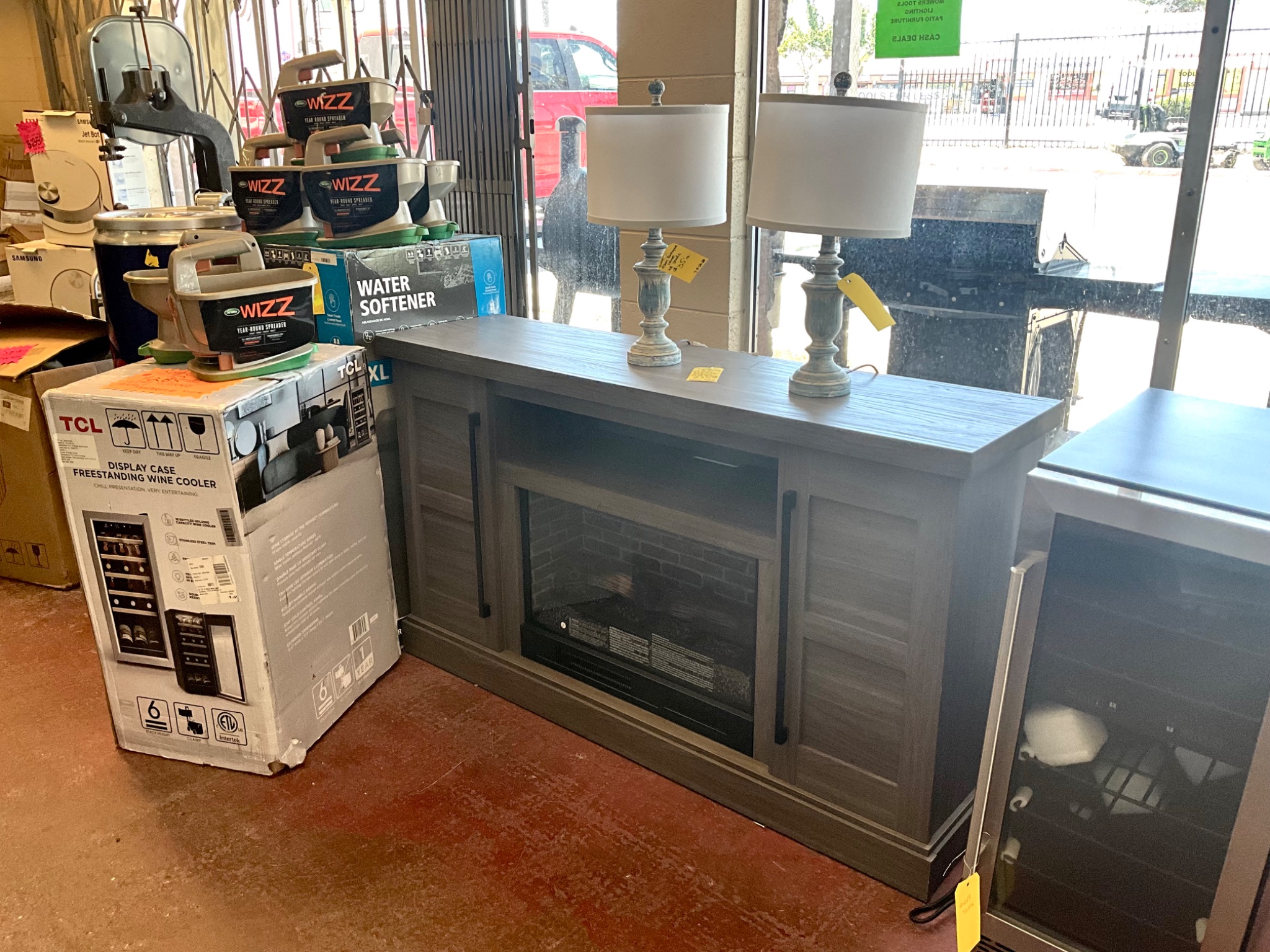 Open Boxed Items Sales Facebook ad: Anything and Everything New weekly Items Cash Discounts