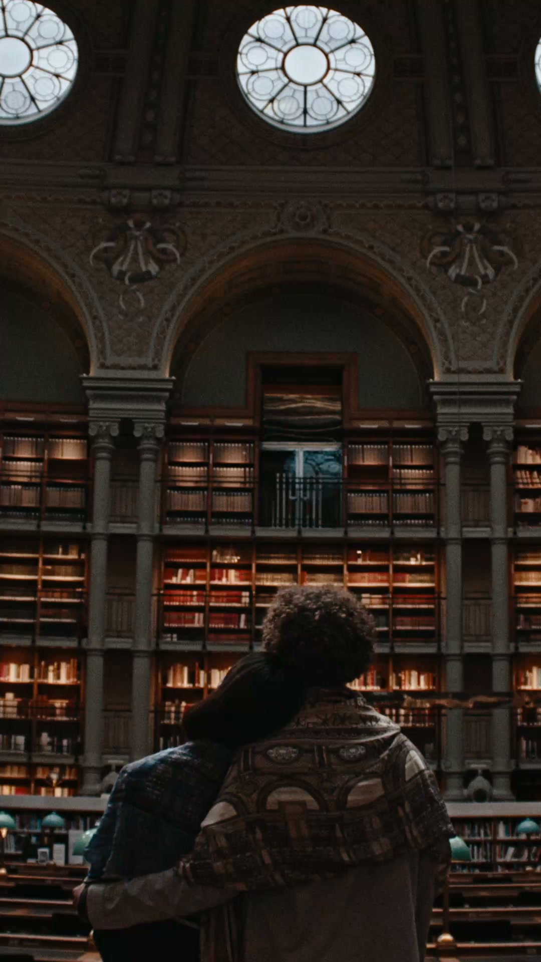 Inoui Editions Facebook ad: Paris, Amour - Nuova Storia