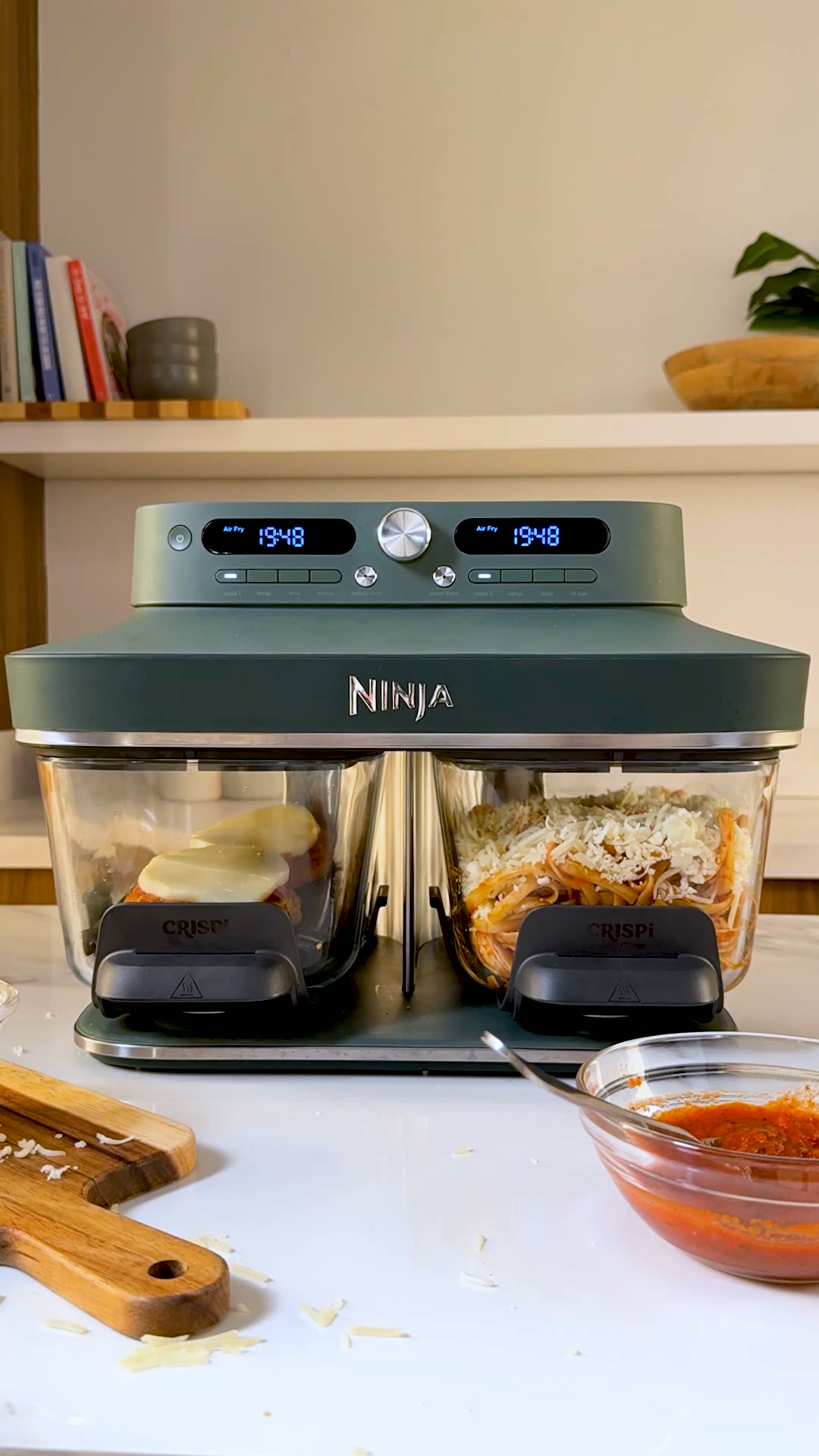 Ninja Kitchen Benelux Facebook ad: Ninja CRISPi DualZone
