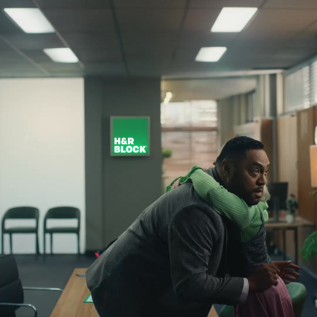 H&R Block Australia Facebook ad: Don't tax yourself. Max your tax.