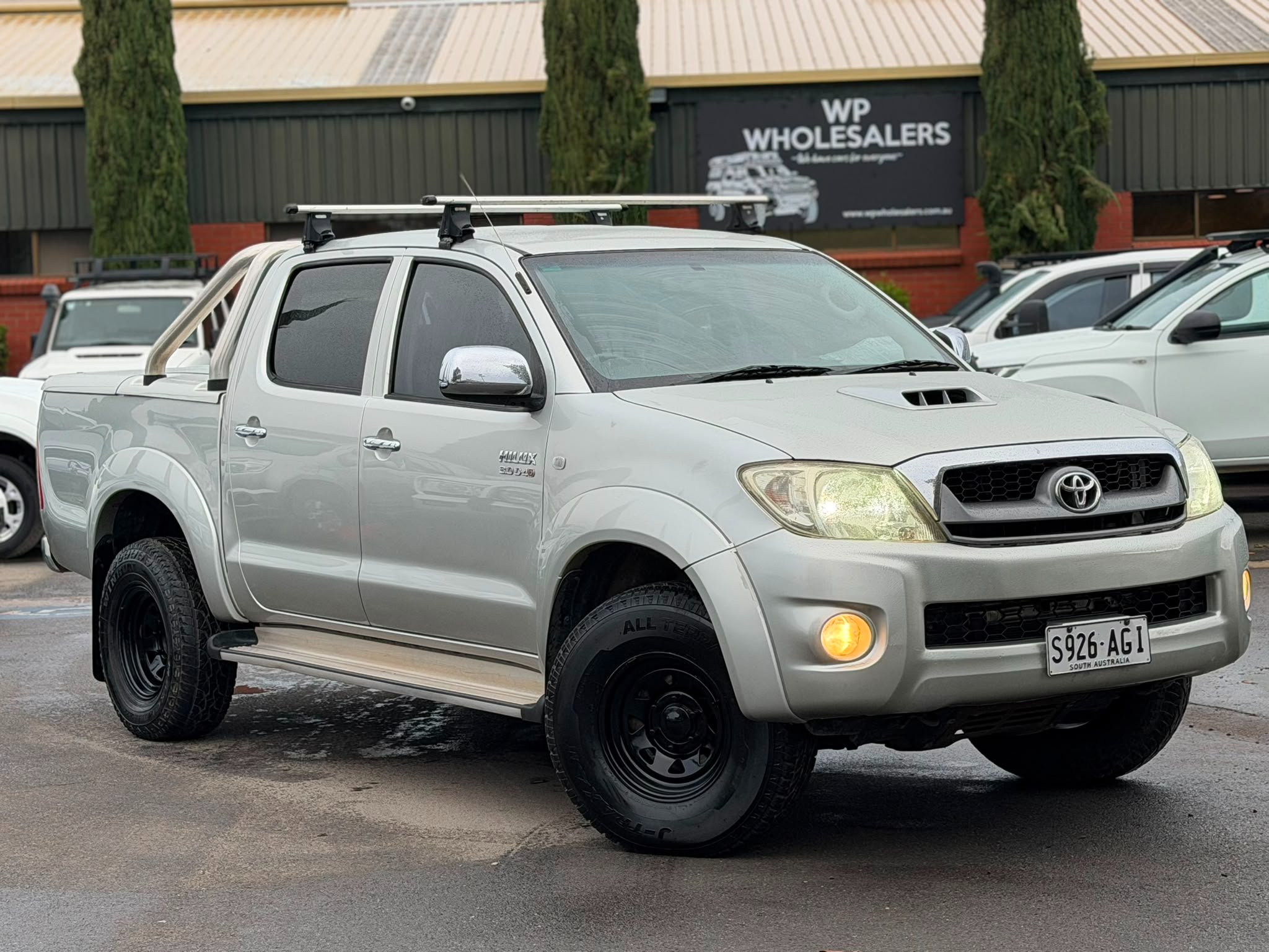 Warna Kalpana Perera Dewamullage Facebook ad: 2010 Toyota Hilux SR5 3.0 Turbo Diesel 4x4 Automatic Dual…