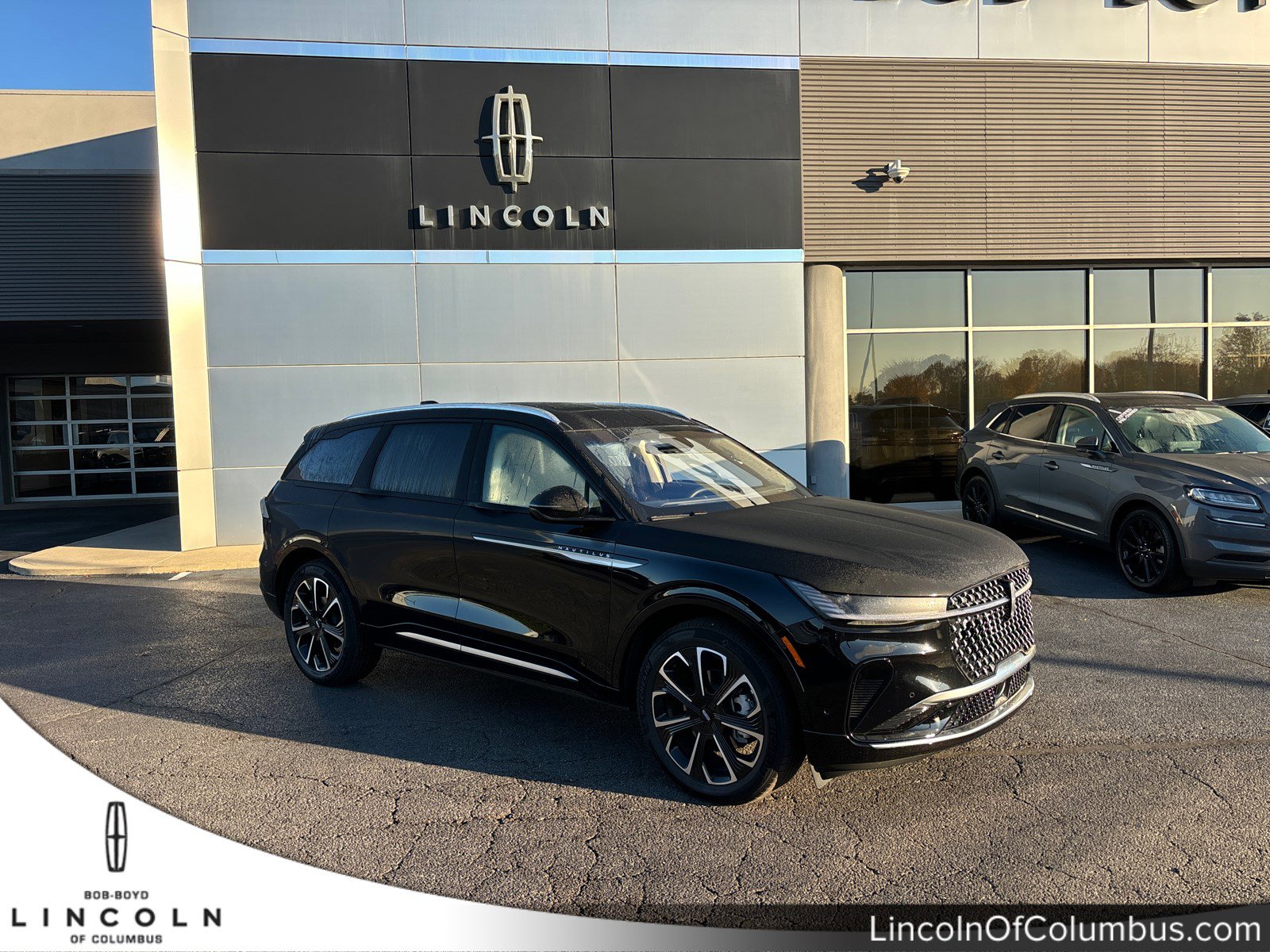 Bob-Boyd Lincoln Facebook ad: Bob-Boyd Lincoln: Experience the Epitome of Elegance.