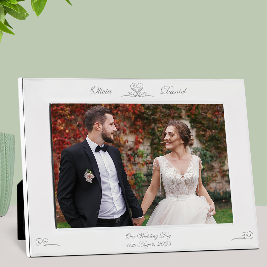 Personalised Gifts Shop Facebook ad