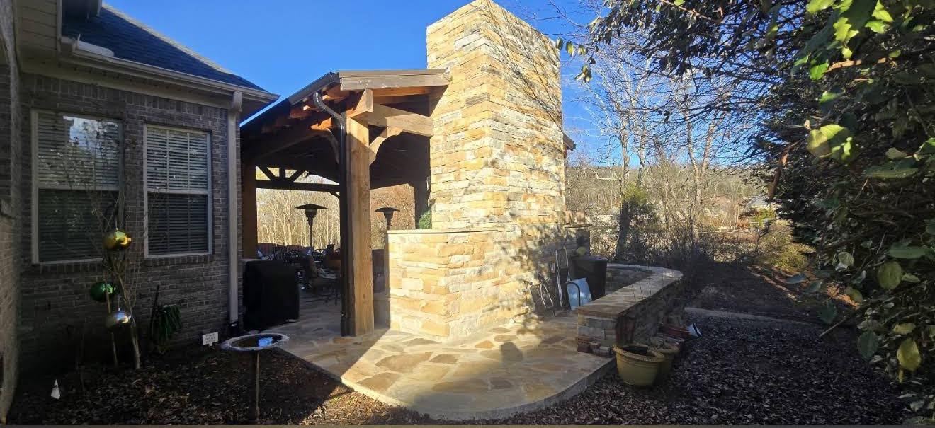 Veteran's Lawn Care & Landscaping Facebook ad: 𝑴𝒆𝒔𝒔𝒂𝒈𝒆 𝑼𝒔 𝑻𝒐𝒅𝒂𝒚 𝒇𝒐𝒓 𝒂 𝑭𝑹𝑬𝑬…