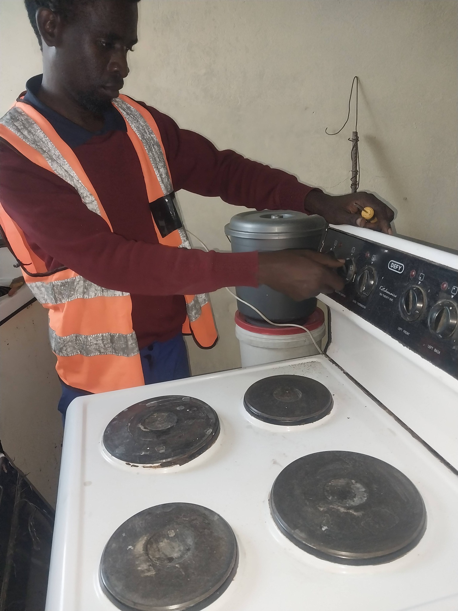 Kembusy Electrical and Electronics Services Facebook ad: Done assessing a stove from Ngo'mbe compound