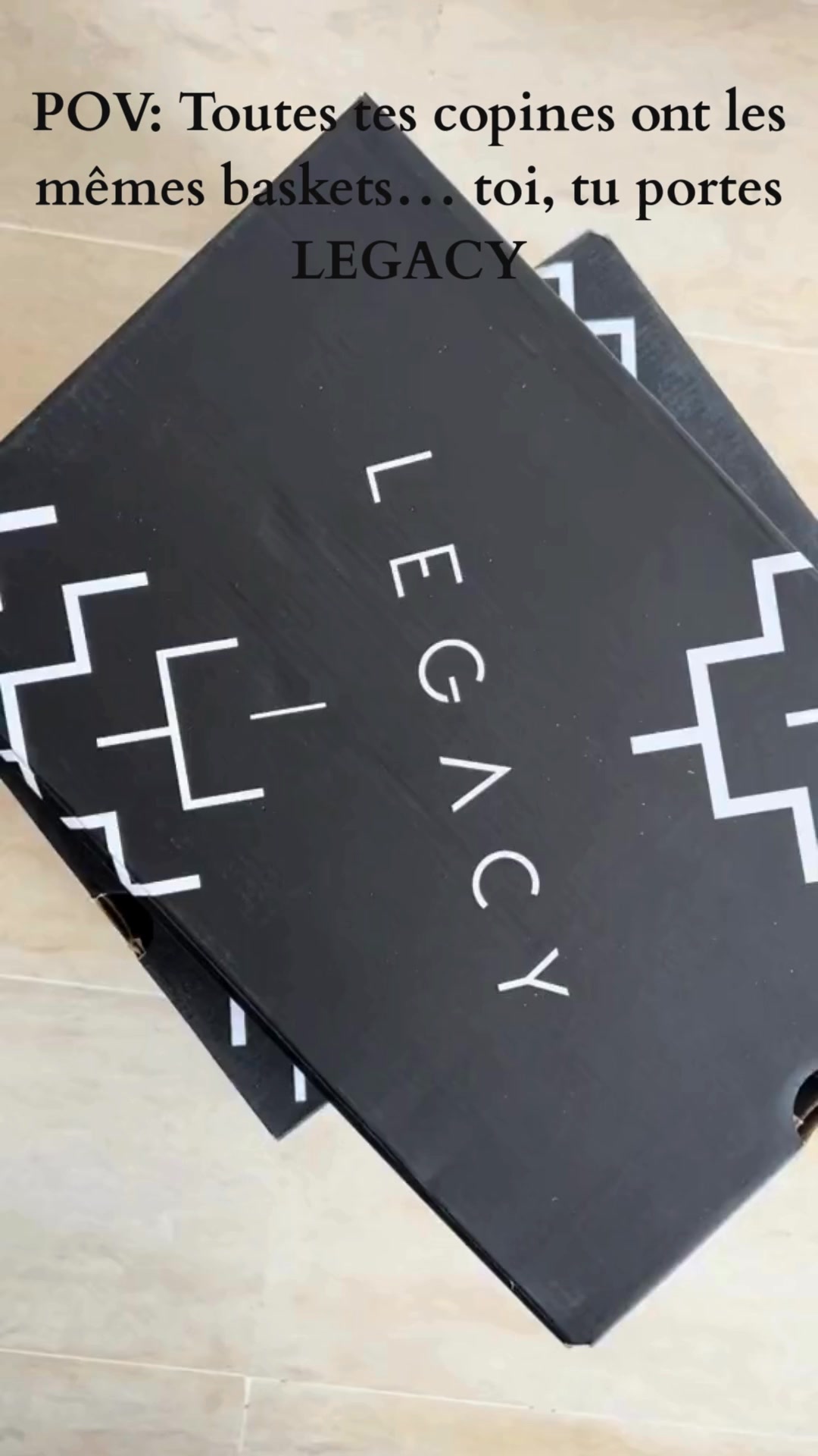 LEGACY Facebook ad: Des baskets qui s'adaptent à TOUT ton style. Et à toutes…