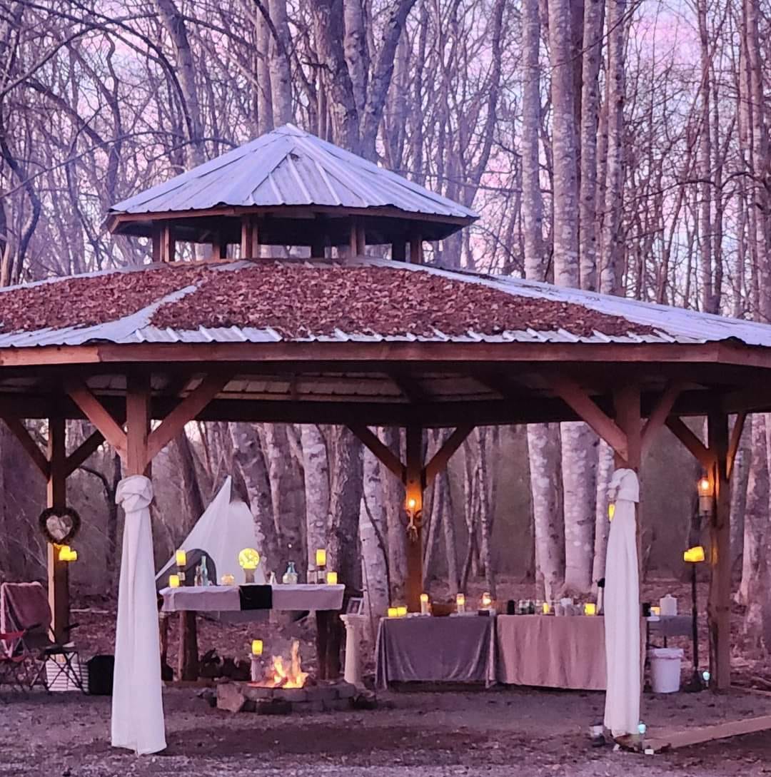 Whispers of Nature Facebook ad: Women's Fire Circle (Daytime)