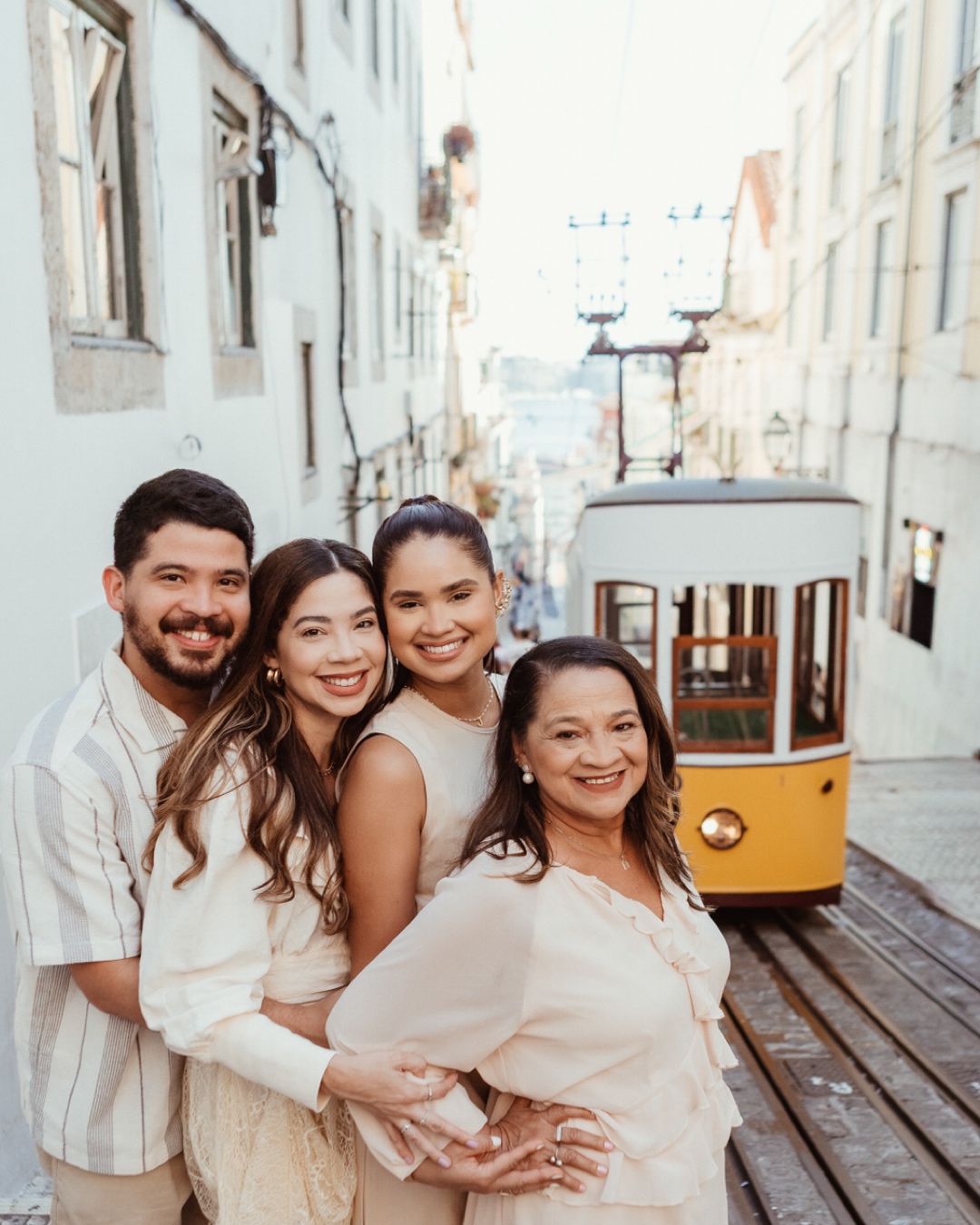 Estúdio Isa Beck Facebook ad: Essa família linda (e querida demais!) escolheu Lisboa…