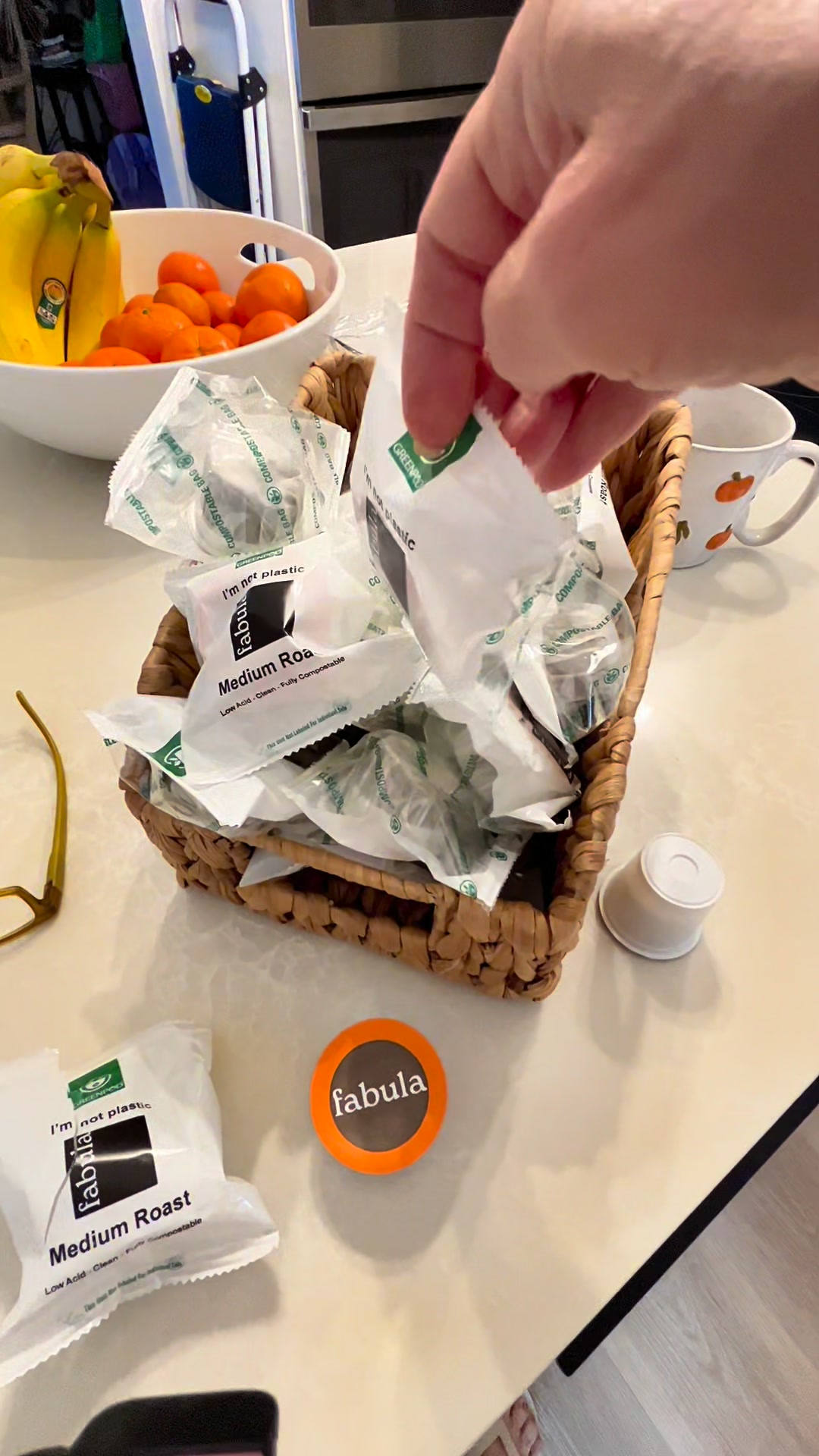Fabula Coffee Facebook ad: Drink Clean Coffee, Feel Great