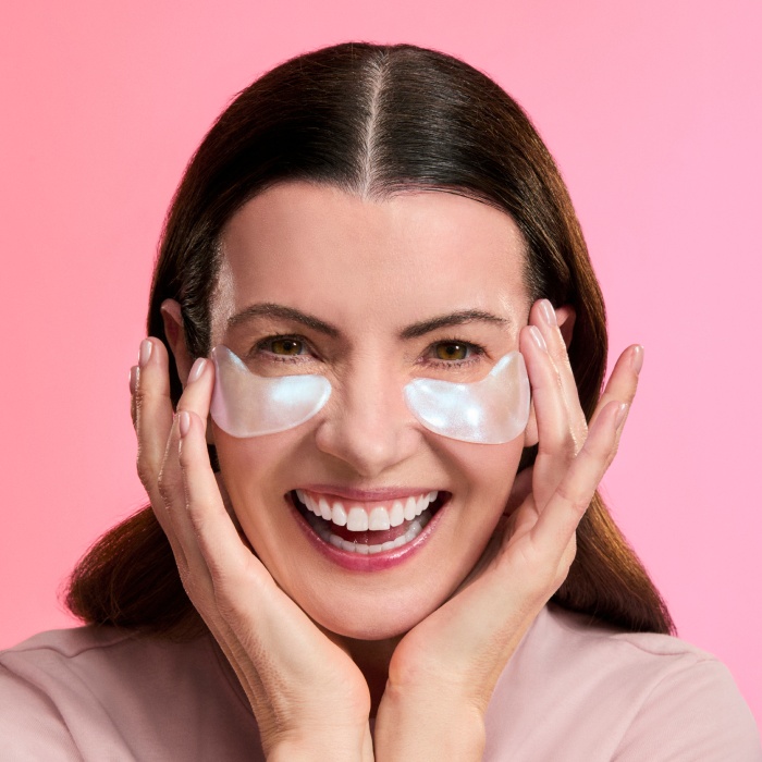 grace & stella Facebook ad: Grace and Stella Under Eye Patches for Dark…