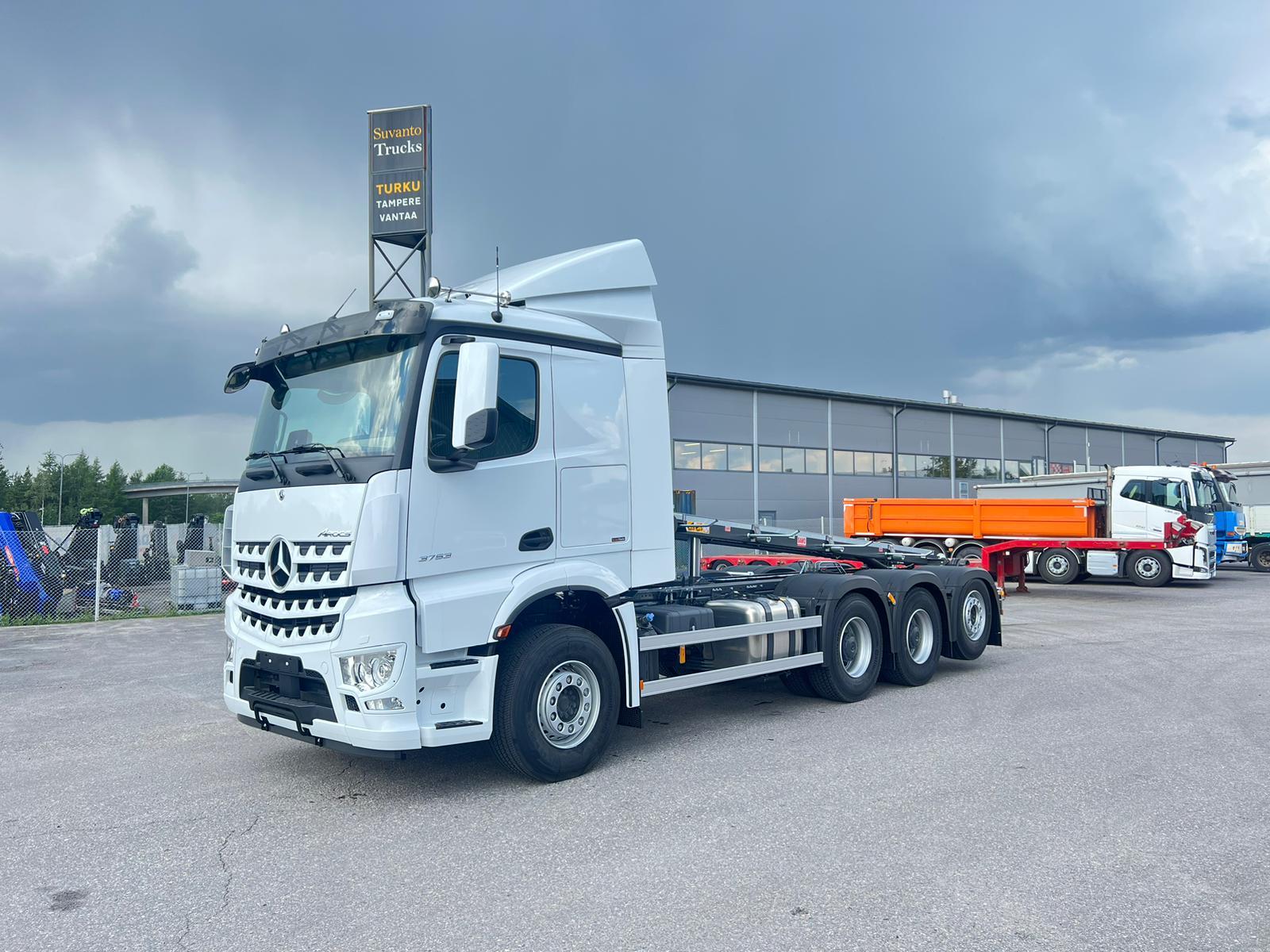 Suvanto Trucks Facebook ad: Löysitkö etsimäsi? Verkkosivuiltamme löydät väkevän…