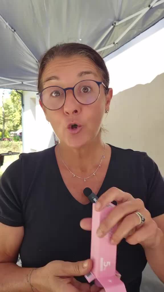 Jolietoile Facebook ad: Le Stick Beauté Tout-en-Un Pour Une Peau Plus Fraîche