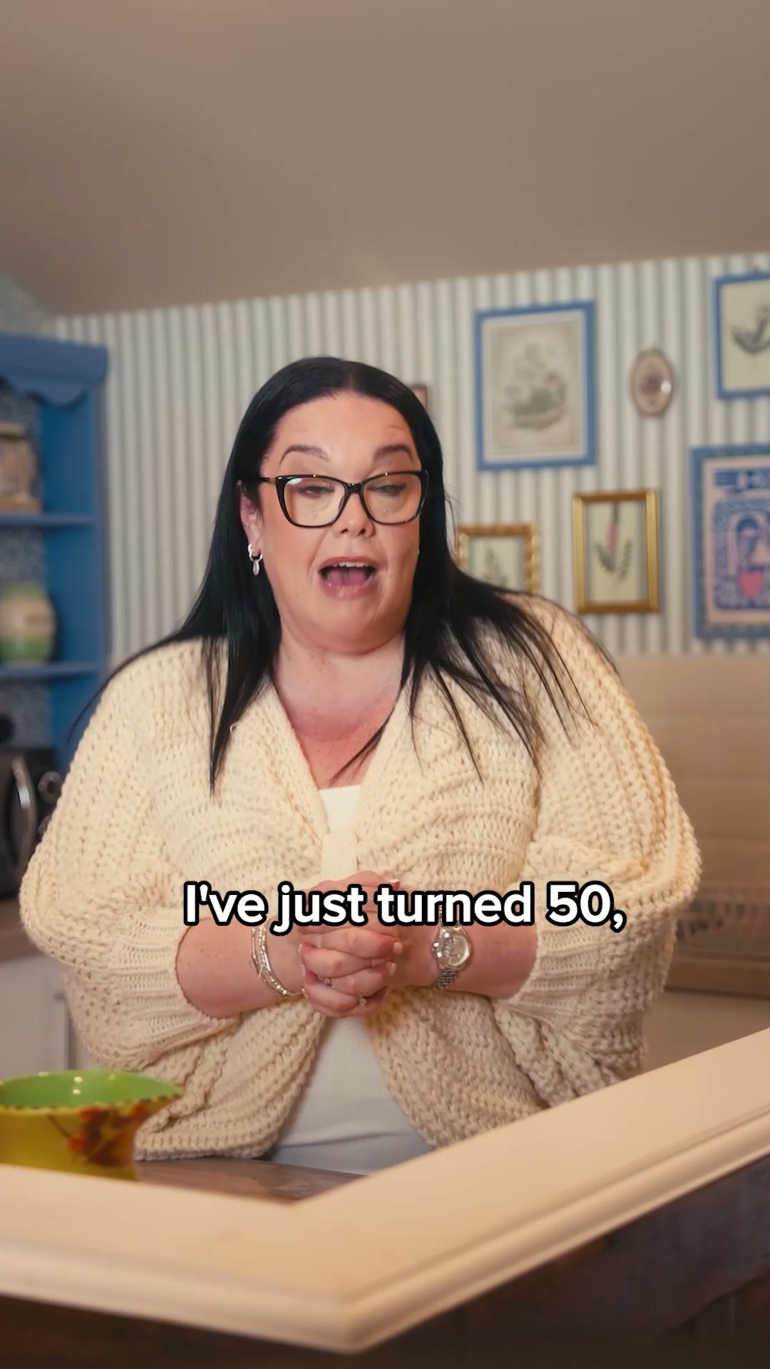 Lisa Riley Facebook ad: Women Over 40 Need This In Their Life.