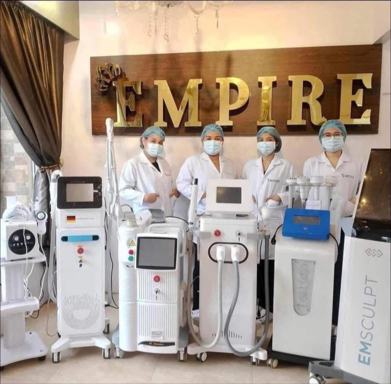 Empire Salon and Beauty Lounge Facebook ad: Sun’s out, deals out!