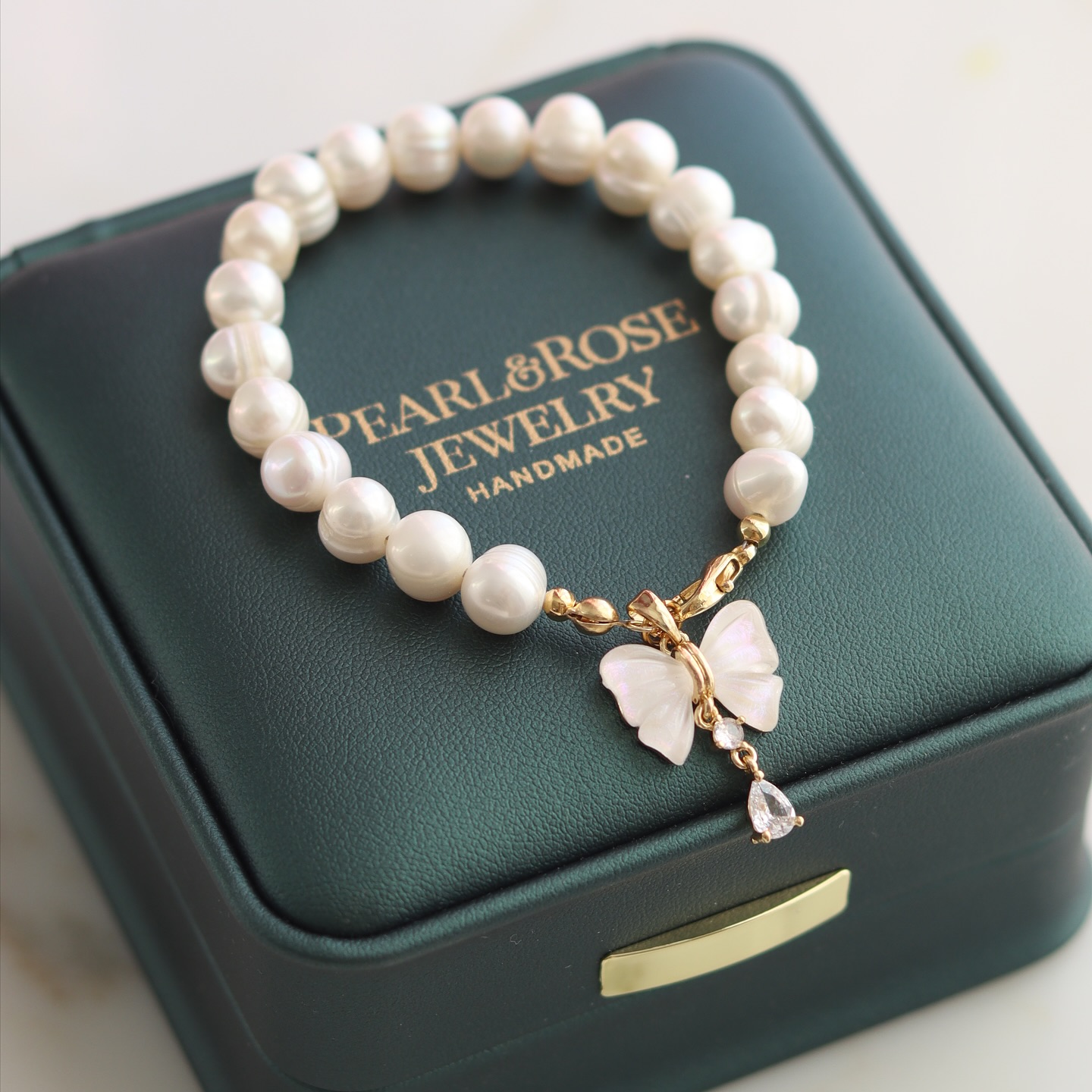 Pearlandrose.je Facebook ad