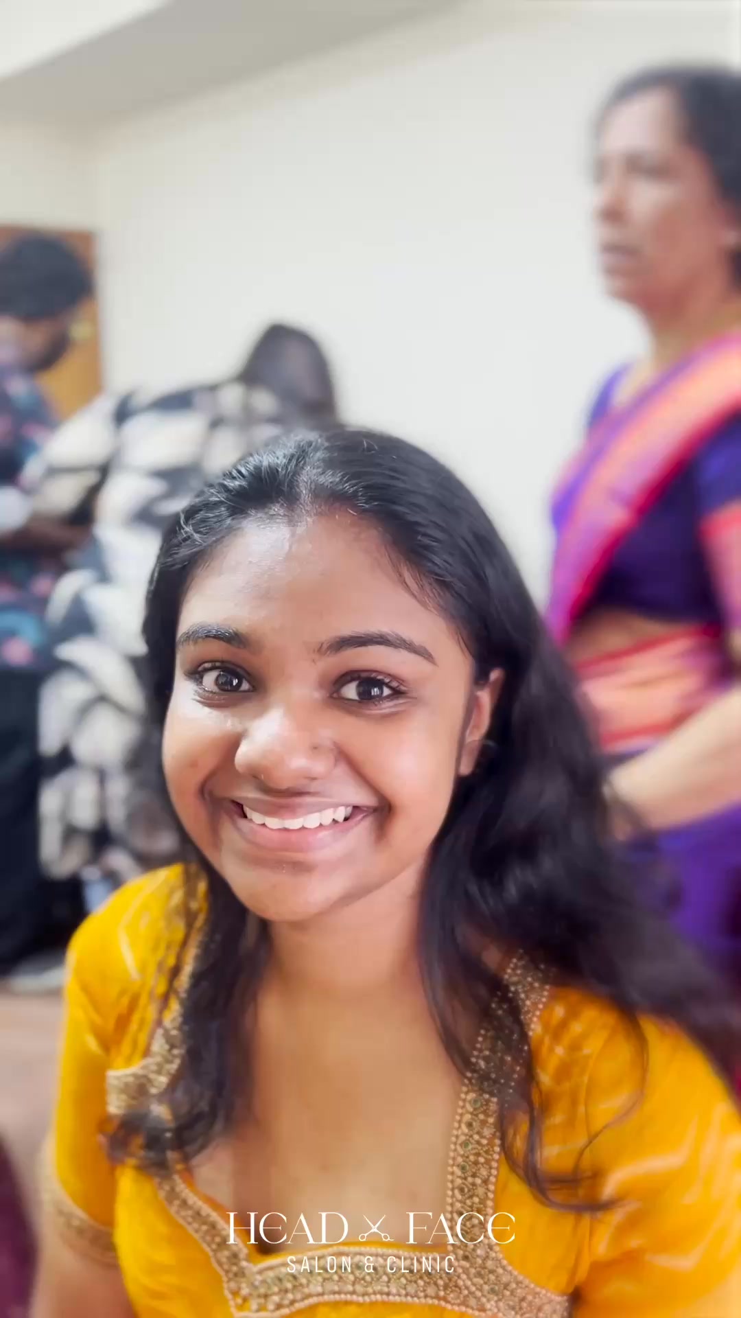 Head and Face Salon and Aesthetic Clinic Facebook ad: Last minute function? tension വേണ്ട!