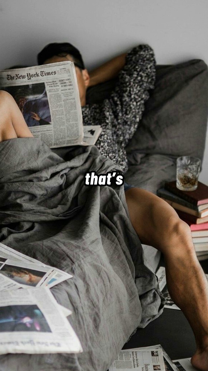 Aaron Adams Facebook ad: Addictive Romance Novels, Read Right Now
