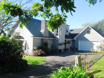 Whangarei House Prices Facebook ad: Whangarei House Prices Continue To Surprise!