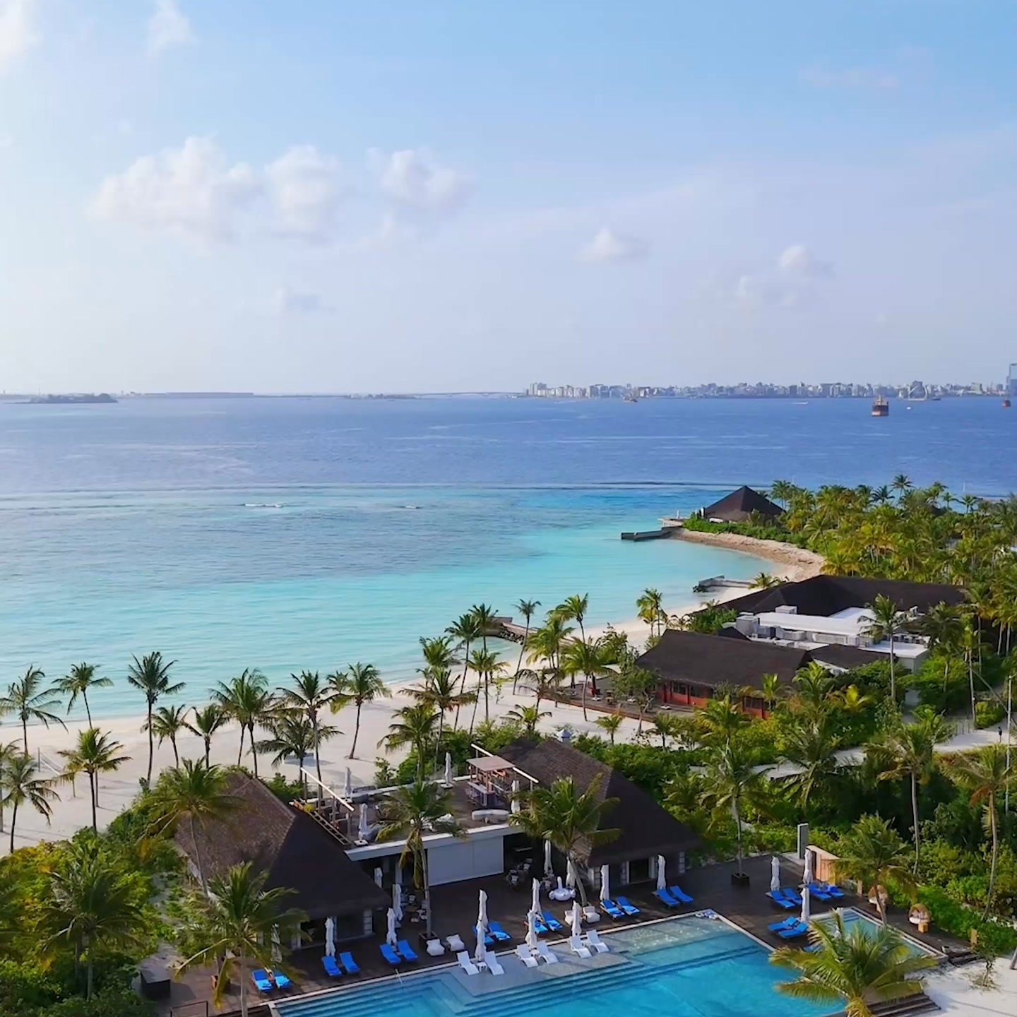 dusitD2 Feydhoo Maldives Facebook ad from Jan 2, 2026