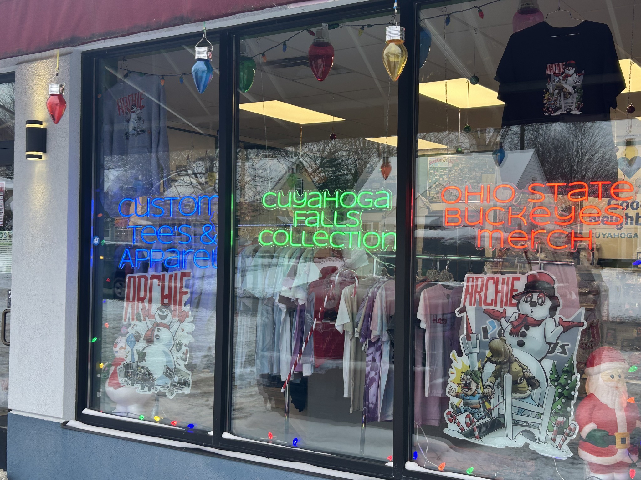 Cuyahoga Falls Collection Facebook ad: CHRISTMAS SHOPPING CUYAHOGA FALLS STYLE!