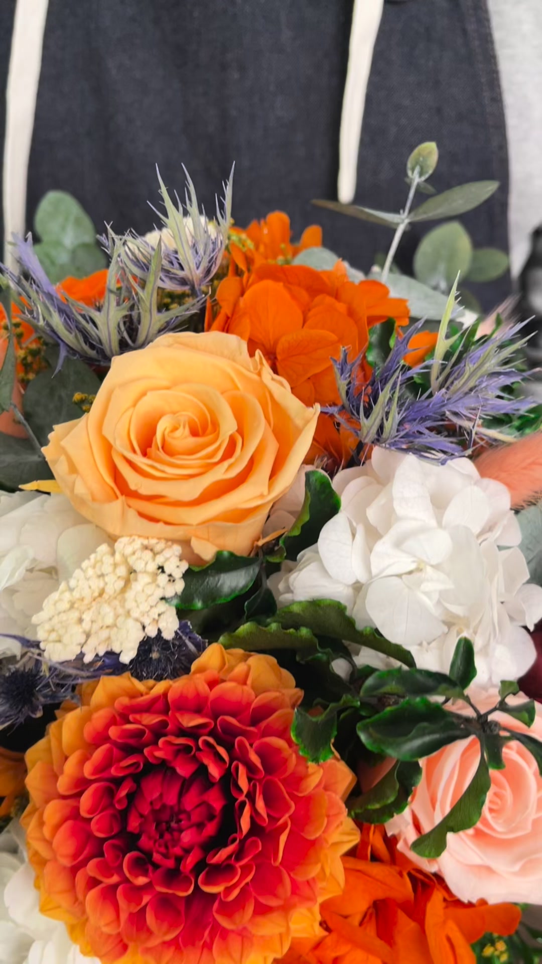 AURO Floral Stories Facebook ad: Las flores y regalos más deseados