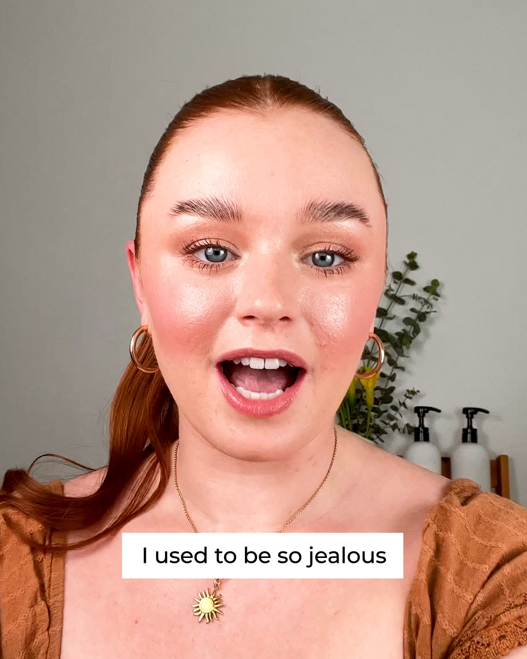 LolaVie Facebook ad: Elevate Your Slicked-Back Look with LolaVie!