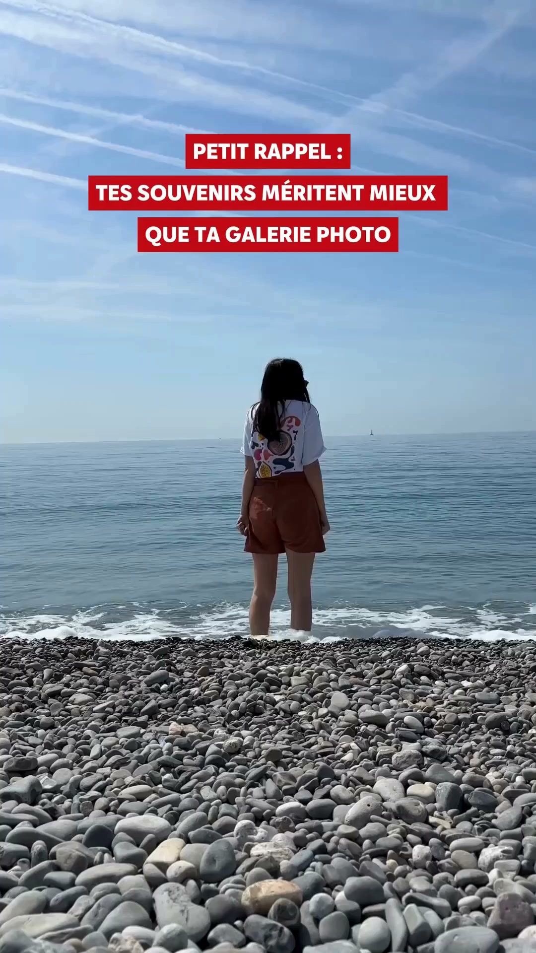 CEWE Facebook ad: Retour de vacances, souvenirs imprimés