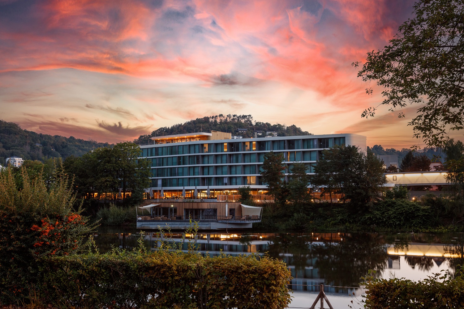 Emser Therme & Hotel Facebook ad: Auszeit vom Alltag: Entspannung im 4★-Thermenhotel mit…