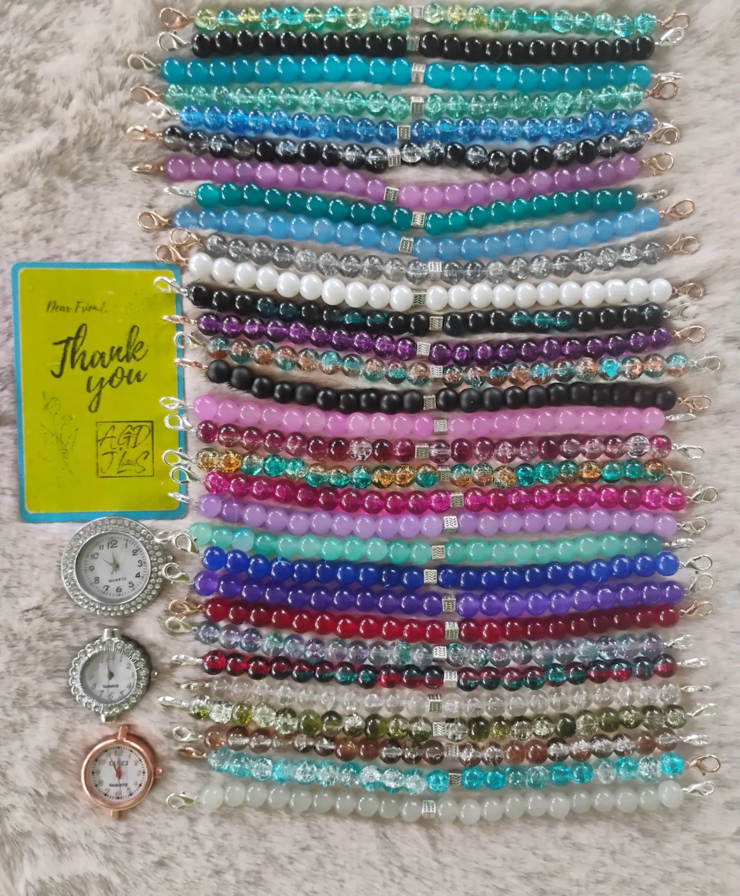 AdornMe Facebook ad: 93 Combos, Endless Styles!