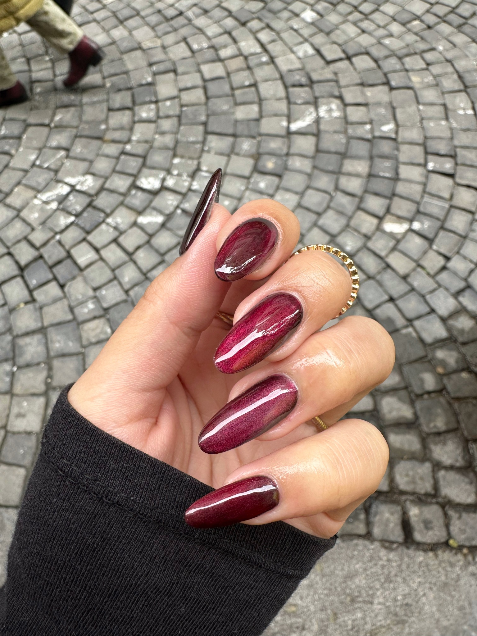 Feminity Nails & Lashes - Lausanne Facebook ad