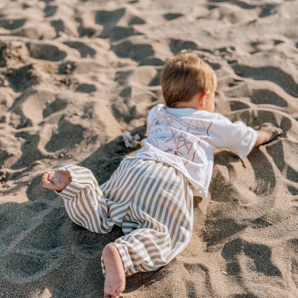 Kiddos Baby Clothes Facebook ad: Cancheros nos vestimos todos!
