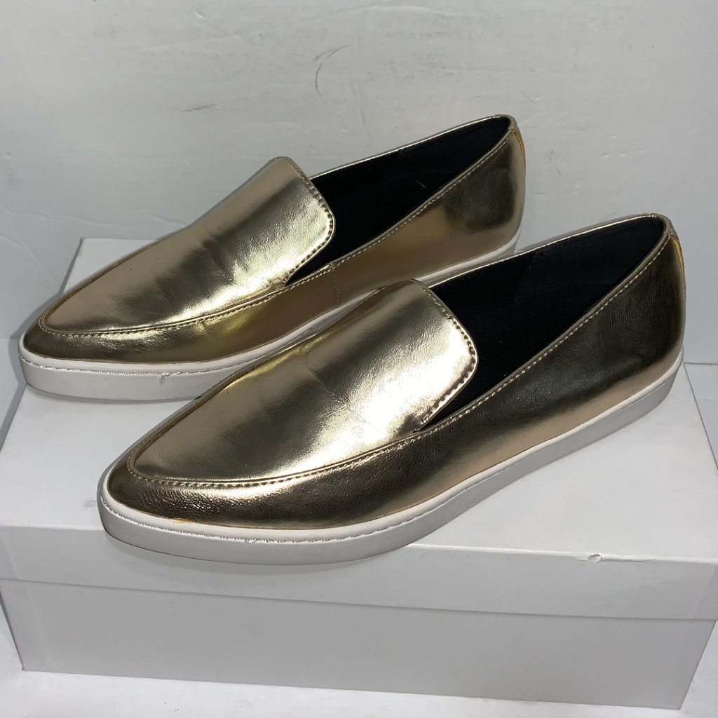Poshmark Canada Facebook ad