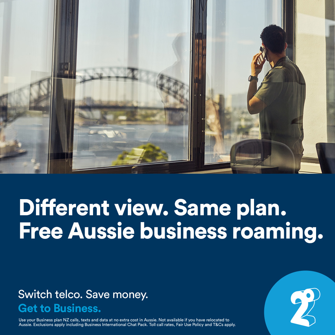 2degrees Facebook ad: Free Aussie business roaming.