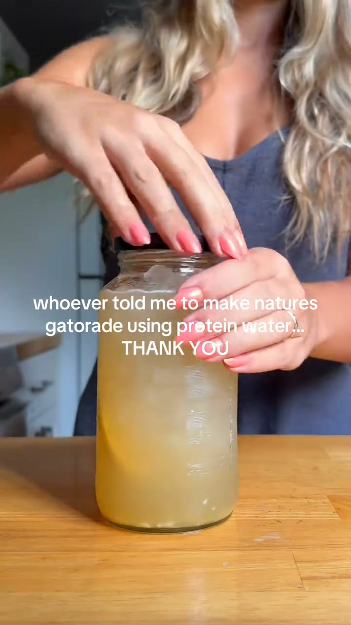 Nutra Naturals Facebook ad: Protein that loves you back