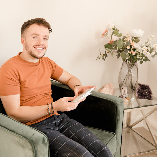 Chris Riley Psychic Medium Facebook ad
