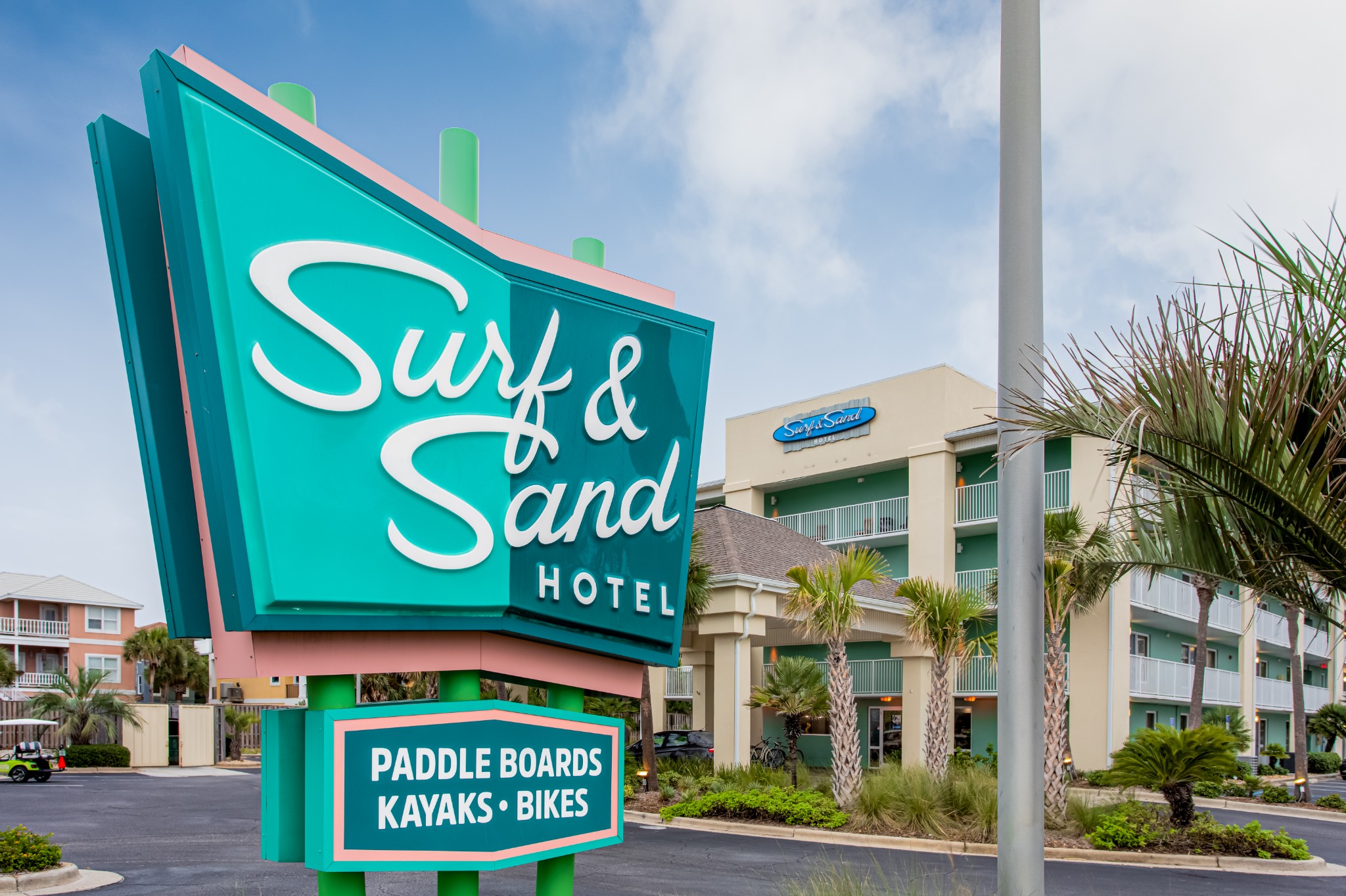 Surf & Sand Hotel Facebook ad from Jan 29, 2026