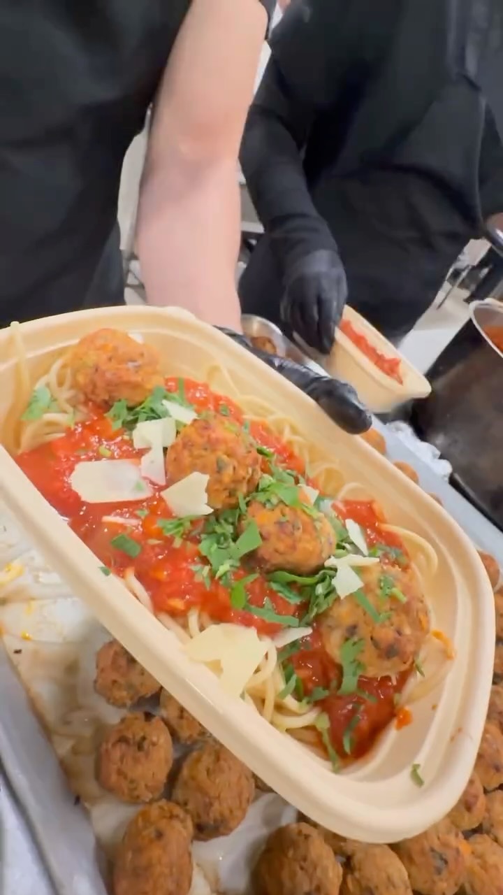 Healthy Tiffin Facebook ad: Every lunch that leaves our kitchen is a…
