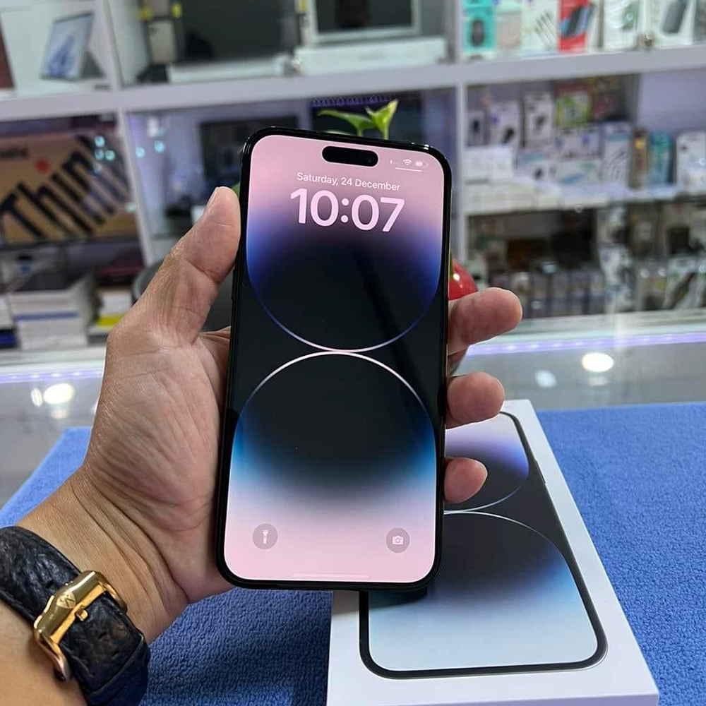 Refurbished iPhone Facebook ad: Powered by PayPal Security: One Per Customer