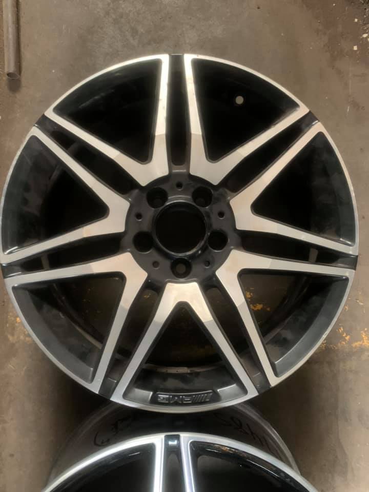 The Hubcap Store, LLC Facebook ad