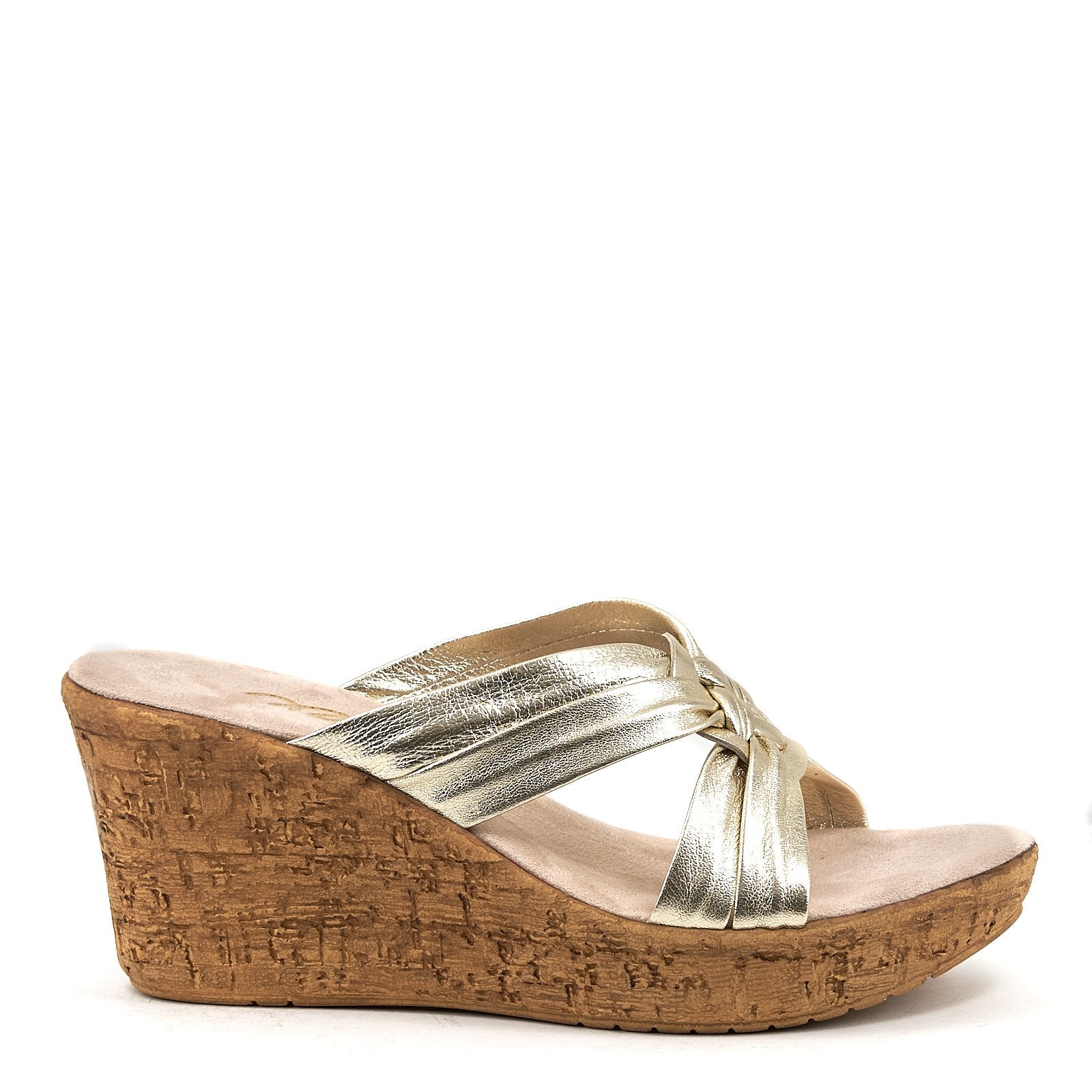Onex Shoes Facebook ad: A distinct difference in quality and comfort is…
