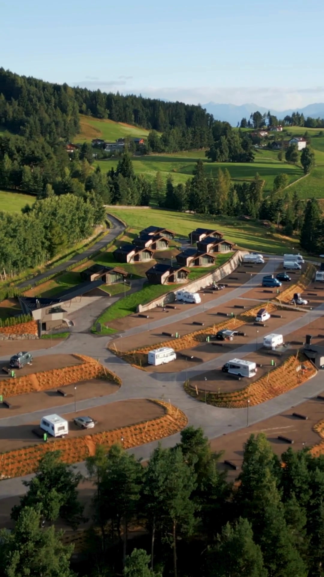 X-Camping Dolomites Facebook ad: Jetzt unverbindlich anfragen.