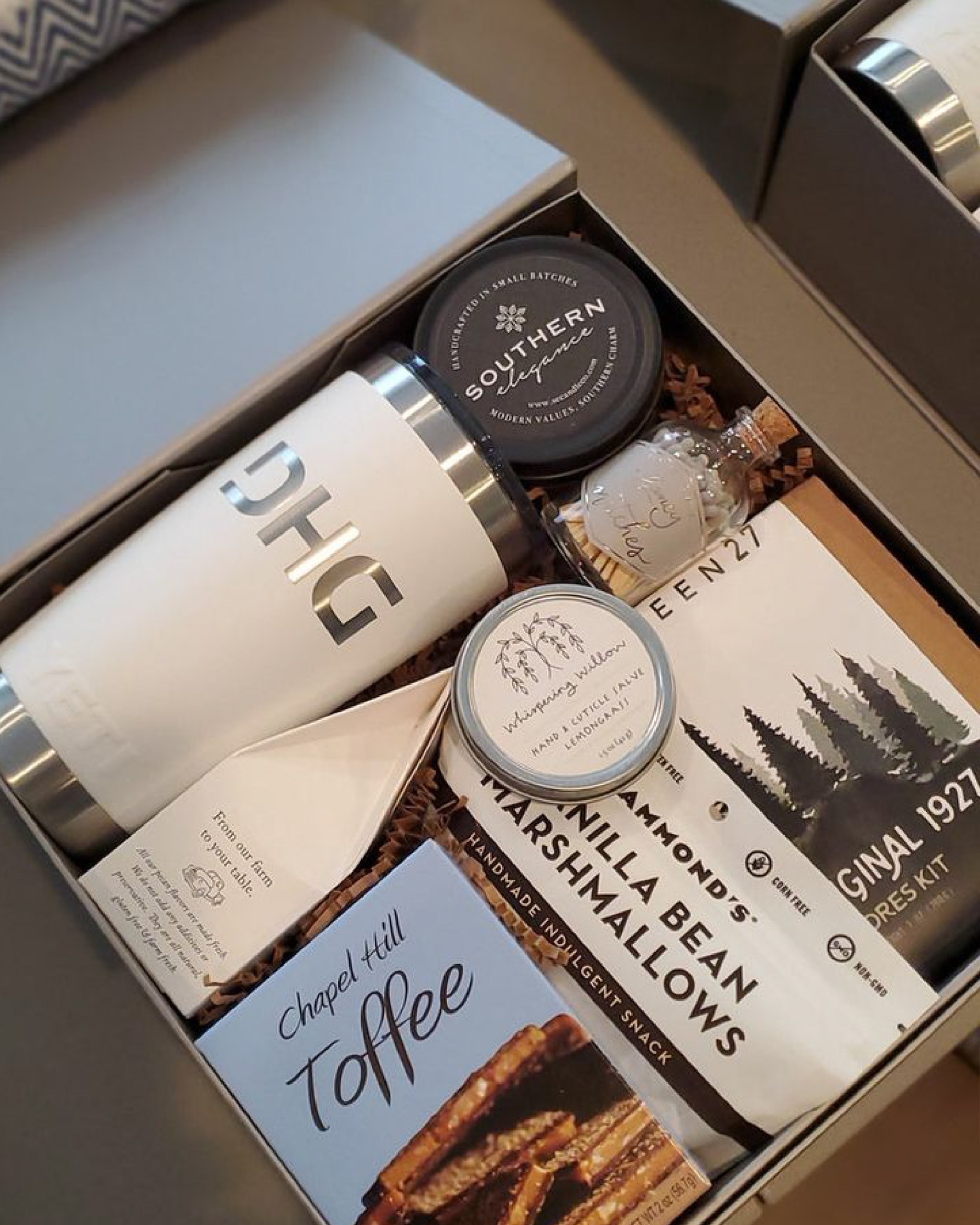 Exceptional Event Experts Facebook ad: Branding, but make it luxe with thoughtful, premium…