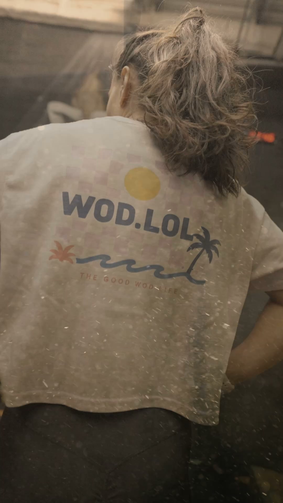 Wod.lol Facebook ad: L'ÉTÉ N'EST PAS FINI.
