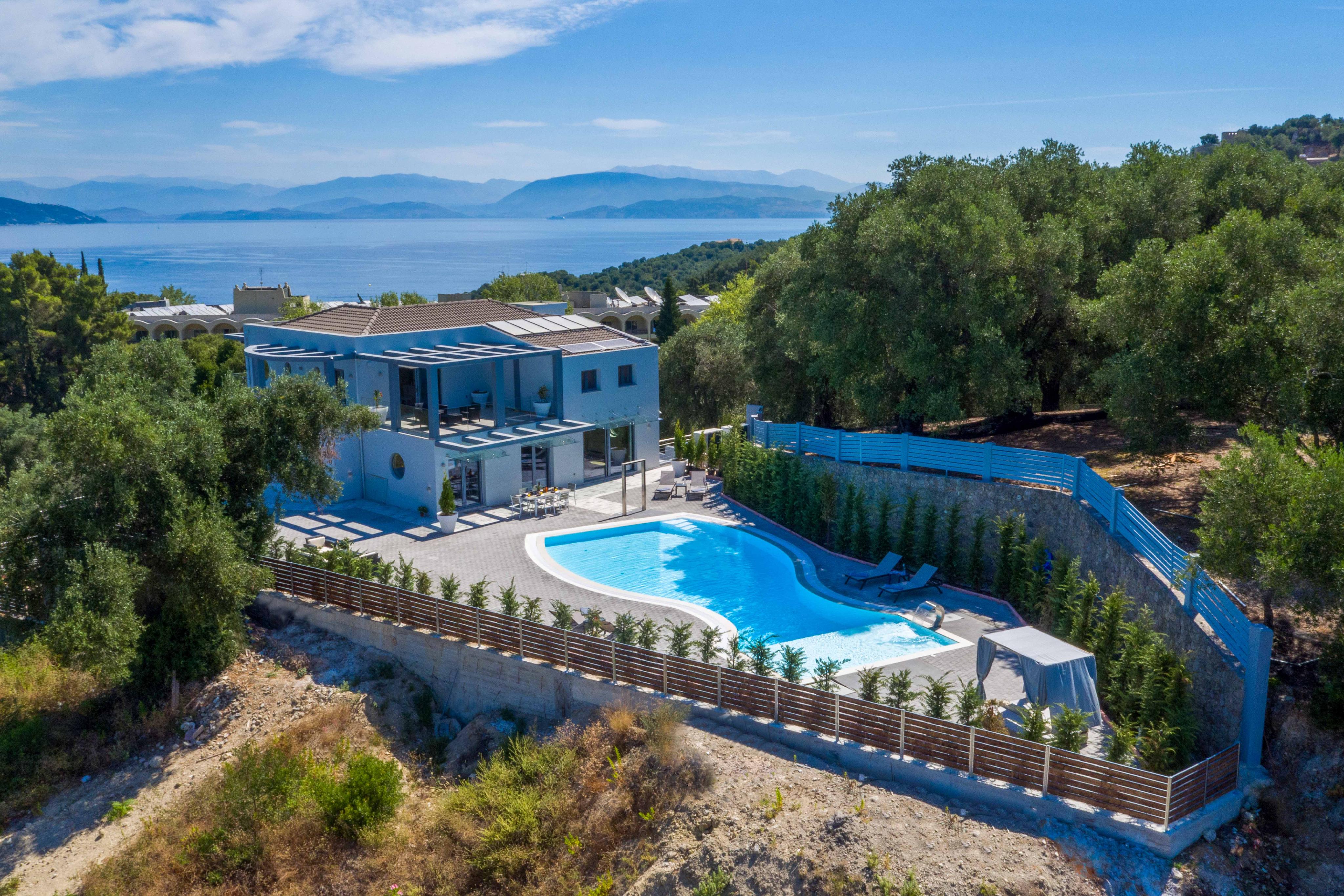 Engel & Völkers Greece Facebook ad
